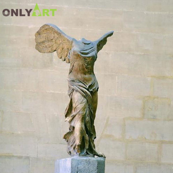 winged victory statue