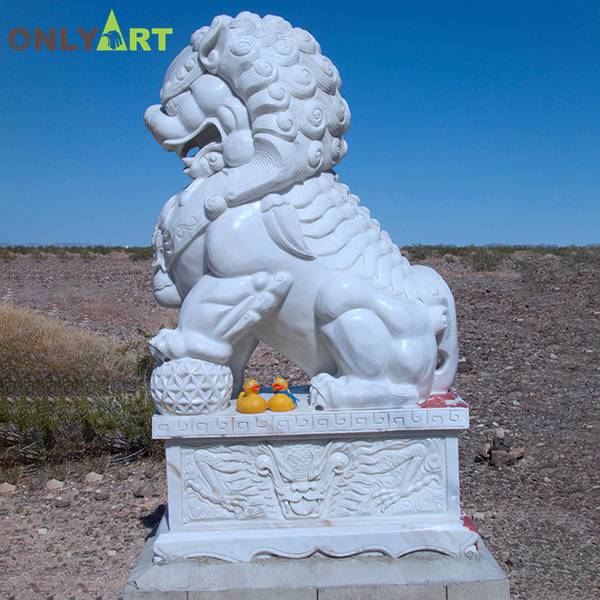 lion dog statue